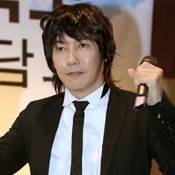 Paris Hilton Jadi Model Video Klip Kim Jang Hoon