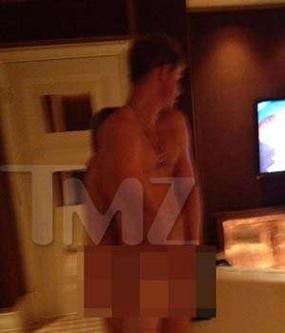 Ini Dia 5 Foto Bukti Kenakalan Pangeran Harry