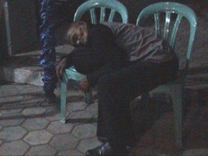 Tak Dapat Tiket, Puluhan Calon Penumpang Menginap di Stasiun Tegal