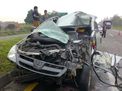 Begini Akibatnya Tabrakan di 170 Km/Jam