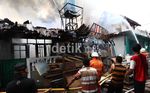 4 Rumah di Jl Bangka Hangus Terbakar
