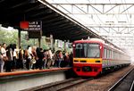 KRL Jadi Transportasi Favorit Warga Bekasi
