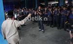 Foke Beri Motivasi ke Pemadam Kebakaran