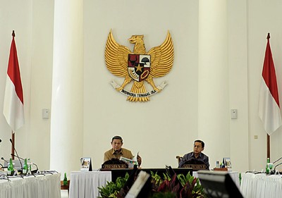 SBY Gelar Rapat Terbatas Bahas Ekonomi