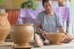 Abar, Desa Pengrajin Tanah Liat Tradisional Papua