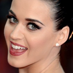 Untuk Katy Perry, John Mayer Lebih Buruk dari Russell Brand?