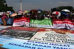 Jemaat GKI Yasmin Demo di Istana