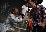Susuri Gang Sempit, Jokowi Sapa Warga Jakarta