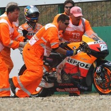 Ganti Motor Rugikan Pedrosa