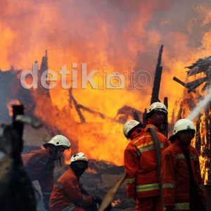 Polda Metro: Kebakaran di Jakarta Alami, Salah Satu Penyebab Raket Nyamuk
