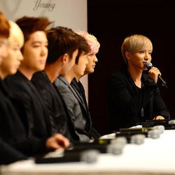 Leeteuk Super Junior Tak Akan Hadir di SM Town Jakarta?