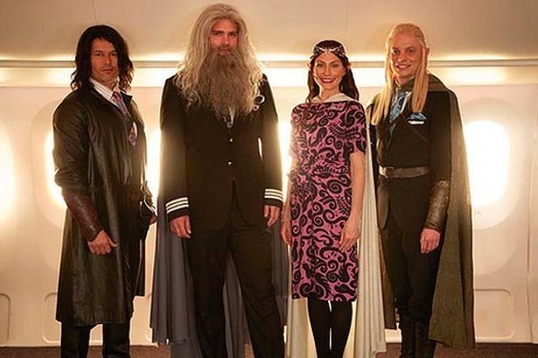 Demi Keselamatan Penerbangan, Perhatikan Hobbit & Wizard!
