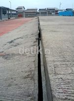 Konstruksi & Bangunan Pelabuhan Muara Angke Ambles