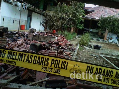Pesantren di Depok Dirusak Massa