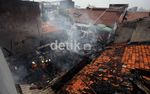 7 Rumah Ludes Terbakar di Sawah Besar