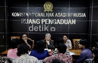 Komnas HAM prihatin atas kasus kekerasan yang menyebabkan Beta dan Chandrea dibui. Ini kelalaian universitas yang tidak bisa menyelesaikan masalah secara edukatif, ujar komisioner Komnas HAM saat menerima orangtua Beta dan Chandre Johny Nelson Simanjuntak.