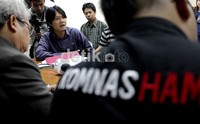 Beta dan Chandra sudah hampir 1 bulan mendekam di penjara dengan pasal perbuatan tidak menyenangkan.