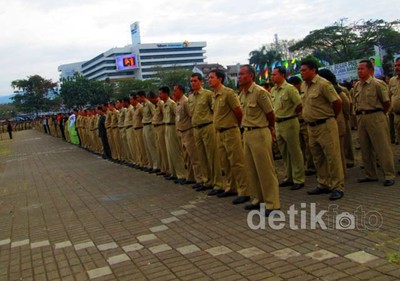 Upacara Peringatan HUT ke-67 Jabar