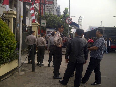 Datangi PN Jakpus, Puluhan Pendukung John Kei Diperiksa Ketat