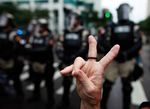 Tolak Romney, Pendemo Sambangi Konvensi
