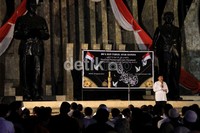 Ratusan Jamaah Ahlil Bait Indonesia doa bersama di Tugu Proklamasi, Jakarta.