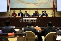 Rapat yang membahas RUU Keistimewaan DIY berlangsung di ruang rapat Komisi II DPR, Jakarta, Selasa (28/8/2012). (Ramses/detikcom).