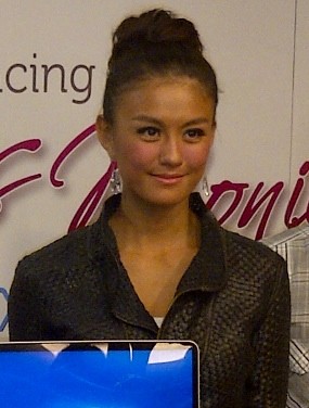 Siapkan Album Internasional, Agnes Monica Rilis Website Pribadi