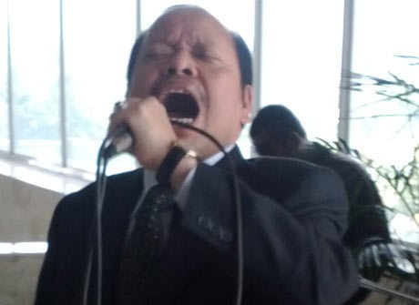 Bhatoegana Akan Beri Santunan Pria yang Tersetrum Saat Pasang Posternya