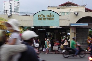 Ini Dia Pasar Favorit Backpacker di Saigon