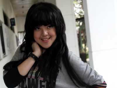 Tina Toon Bergaya Casual