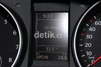 Berbagai informasi di dashboard tersaji apik di mobil seharga Rp 354 juta. Dadan Kuswara/detikOto.