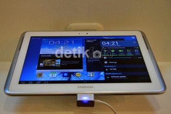 Samsung Galaxy Note memiliki ukuran layar 10.1 ichi.