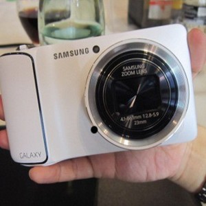 Galaxy Camera, Kamera 16 MP dengan OS Android Jelly Bean