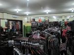 Asyiknya Berburu Batik Cirebon Malam Hari