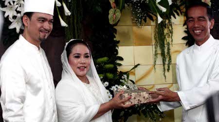 Jokowi Selalu Nonton Acara Nunung di TV