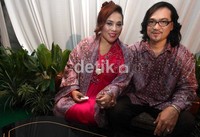 Mereka berdua dipertemukan saat prosesi midodaremi.