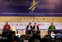 Hadir sebagai pembicara pada konferensi terakhir yang membahas tentang peluang infrastruktur di provinsi Indonesia antara lain Executive Vice President PT Penjaminan Infrastruktur Indonesia (IIGF) Dr Emil Dardak, Gubernur Sulawesi Barat Drs. Anwar Adnan Saleh, Gubernur Papua Syamsul Arief Rivai, dan Gubernur Maluku Karel Albert Ralahalu.