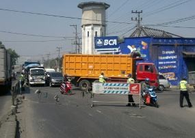 Jalan Raya Porong Diperbaiki, Antrean Kendaraan Mengular 4 KM