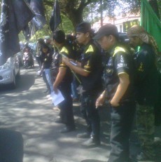 Jelang Vonis, Massa Pendukung Dedi Sugarda Gelar Aksi