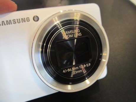 Galaxy Camera, Kamera Bernyawa Android