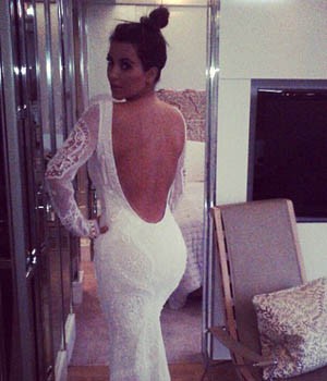 Gaun Pernikahan Kim Kardashian?