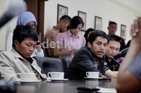 Menurut pendamping dari KontraS Sinung Karto, kedatangannya untuk meminta perlindungan yang sangat diperlukan. Karena pada Desember 2011 lalu salah seorang saksi yang meringankan Ustad Tajul Muluk, tewas saat peristiwa kekerasan pekan kemarin.