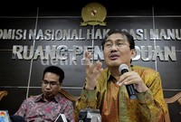 Penasehat Komnas HAM Jimly Assidique meminta semua pihak mengambil pelajaran dari terlambatnya seleksi anggota Komnas HAM oleh DPR dan pemerintah.
