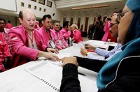 Ari Sigit dan partainya akan sukses mendulang suara pada pemilu mendatang.