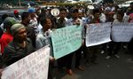 Massa Anti John Kei Demo Kejati DKI Jakarta
