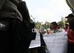 Massa Anti John Kei Demo Kejati DKI Jakarta