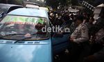 Polisi Sita Senjata Tajam Dari Massa Anti John Kei