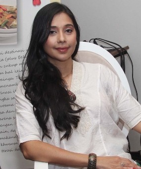 Main Film Bareng Jupe, Ayu Azhari Masih Pikir-pikir