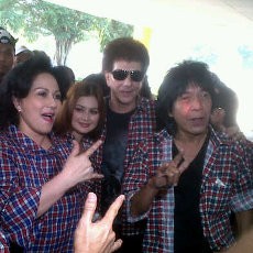 Dari Tukang Jamu Sampai Artis Ramaikan Halal Bihalal Relawan Jokowi-Basuki