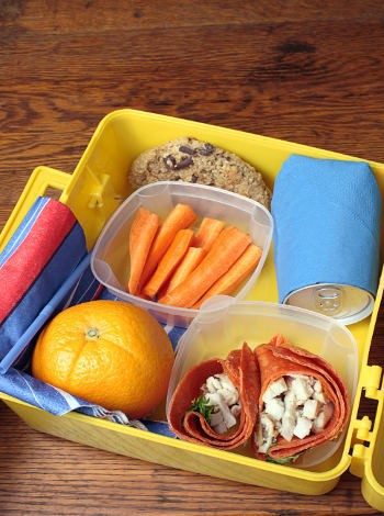 4 Cara Agar si Kecil Menghabiskan Bekalnya